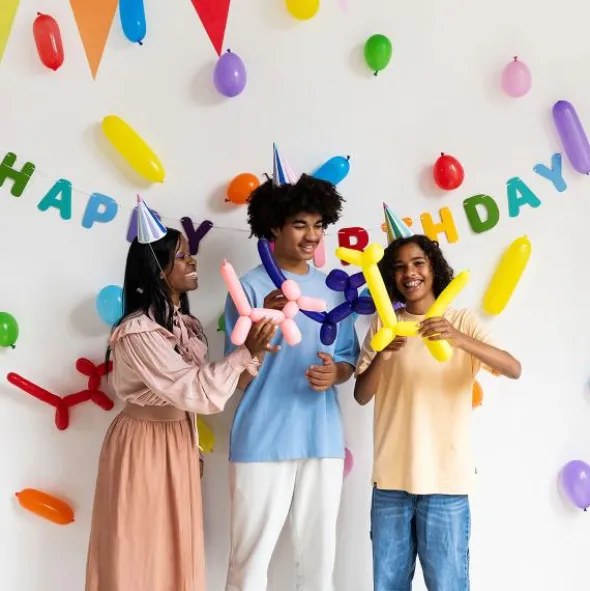 Bokstavsgirlang Happy Birthday i Filt 4 m