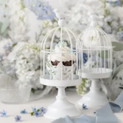 Cupcake Wrappers Blommor och Duvor