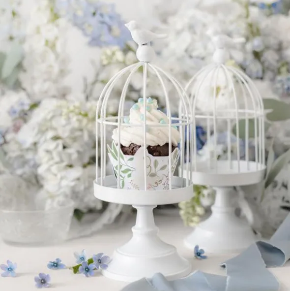 Cupcake Wrappers Blommor och Duvor