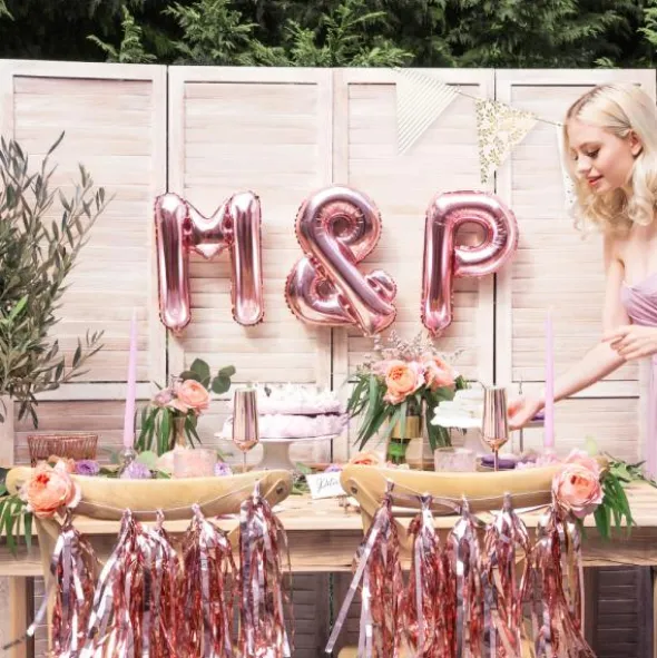 Girlang med Tofsar Roséguld