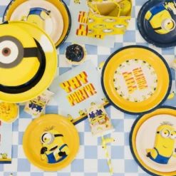 Minions Pappersassietter 18 cm 6-pack
