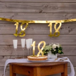 18 års Girlang Metallic Guld