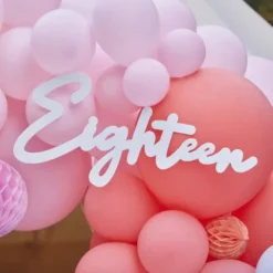 Skylt Eighteen