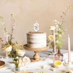 Vit Tårtljus med Blomblad (Siffra 0)