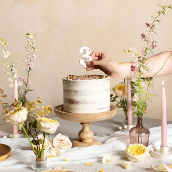 Vit Tårtljus med Blomblad (Siffra 0)